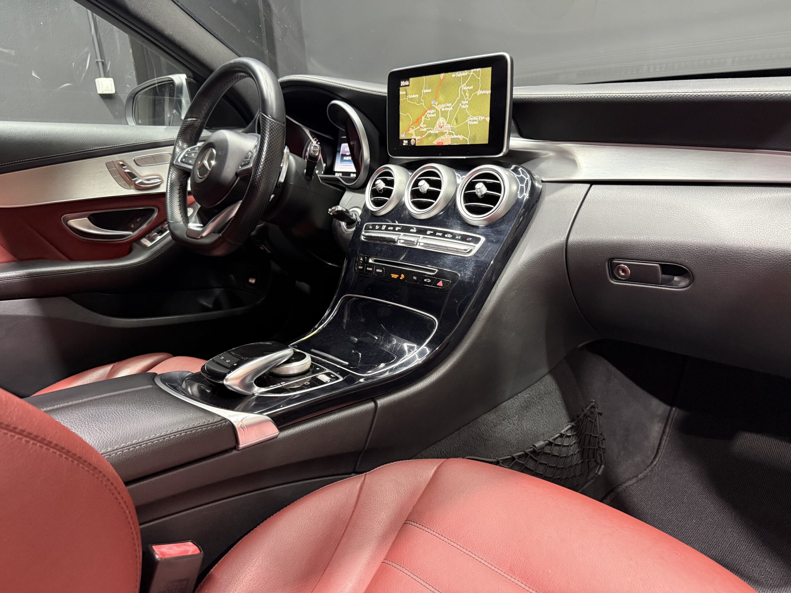 
								MERCEDES-BENZ Clase C C 220 d Sportive AMG full									