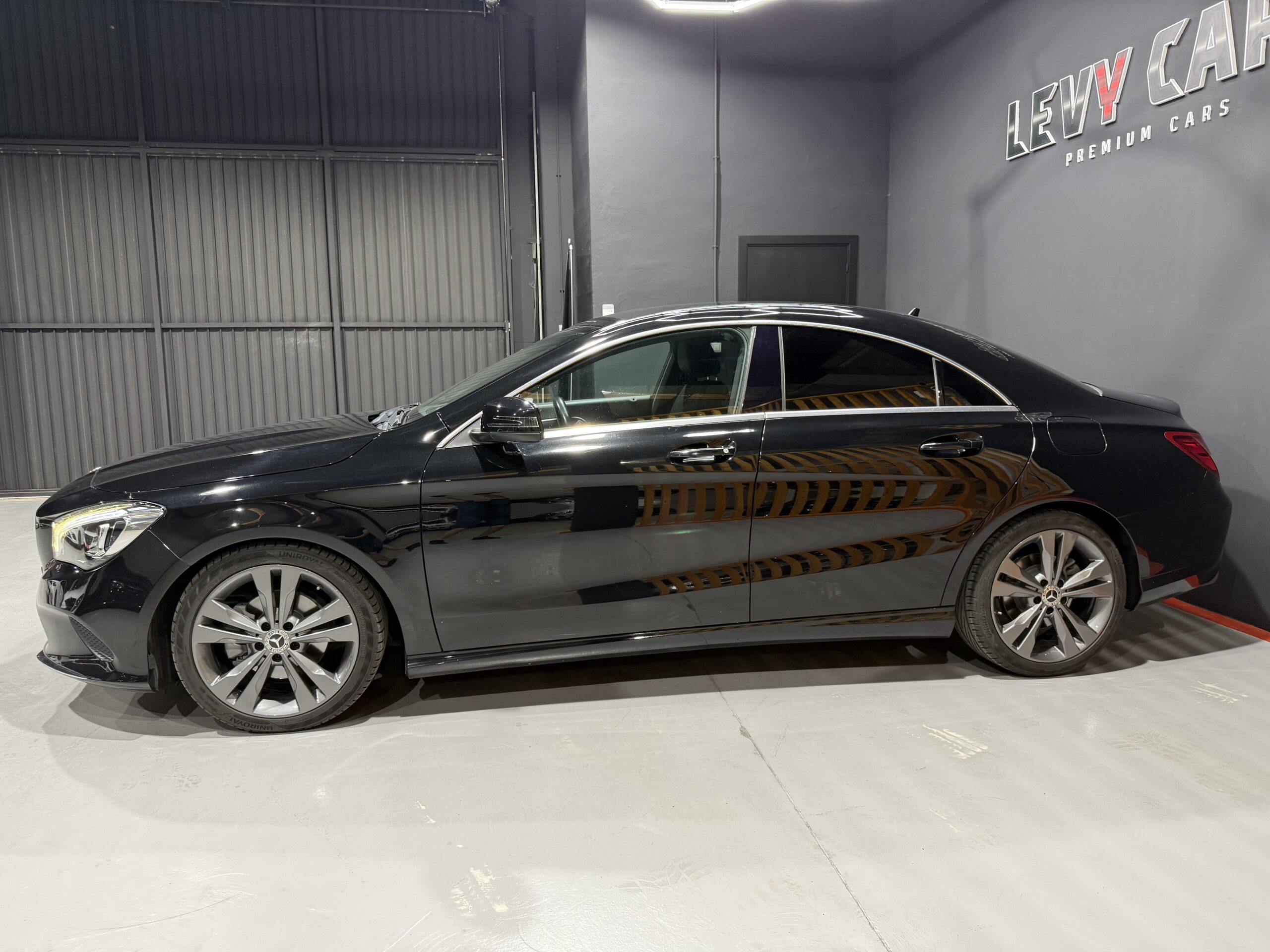 
								MERCEDES-BENZ Clase CLA 200 d full									