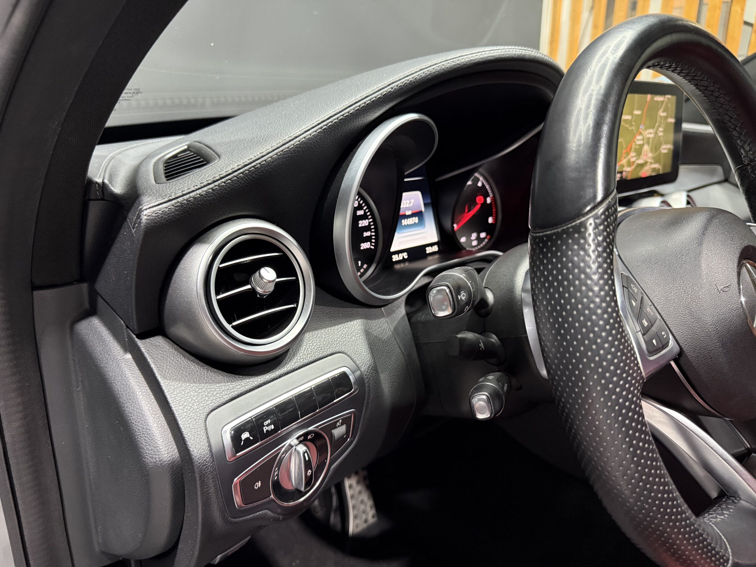 
								MERCEDES-BENZ Clase C C 220 d Sportive AMG full									