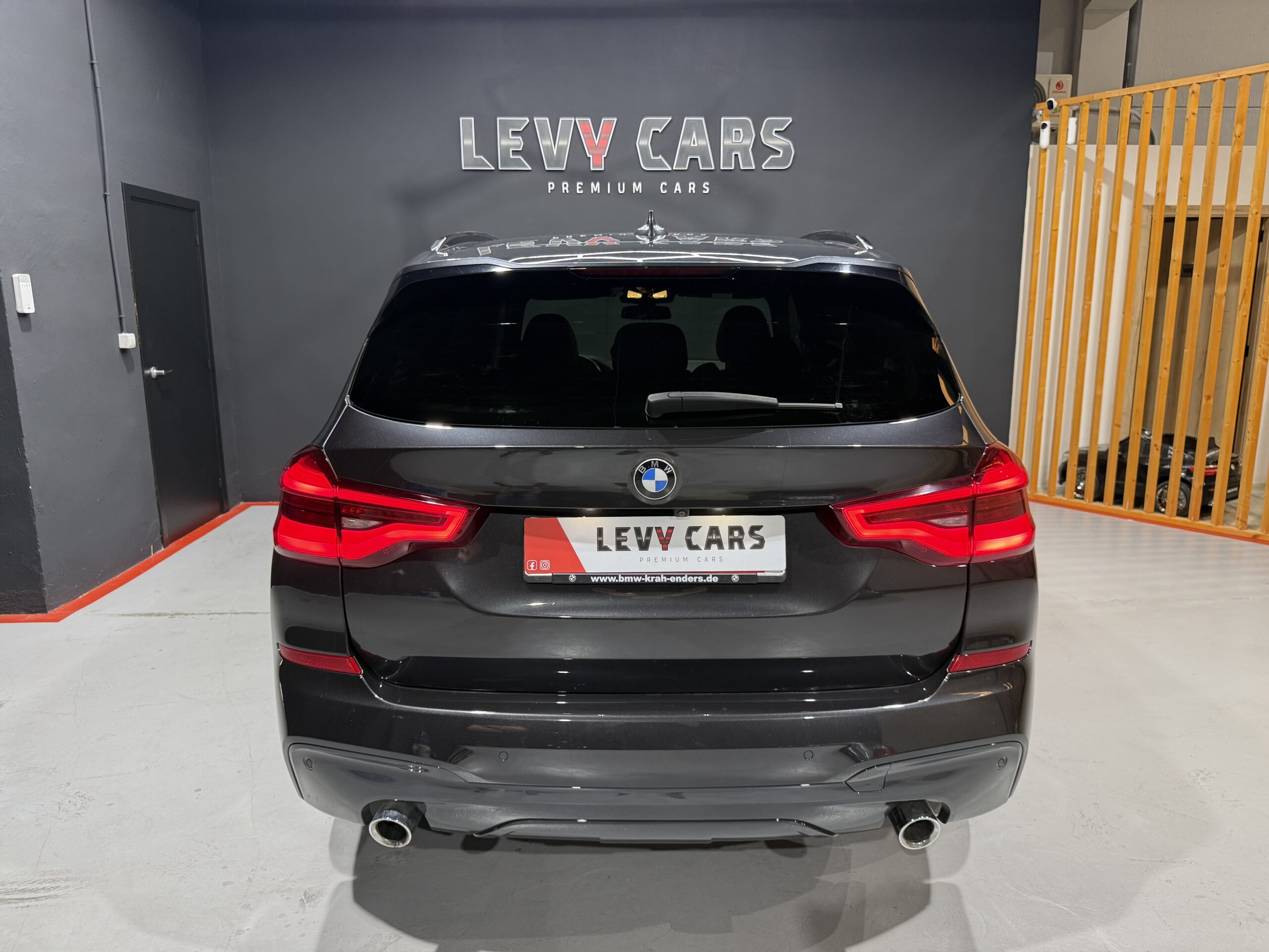 
								BMW X3 xDrive30d full									