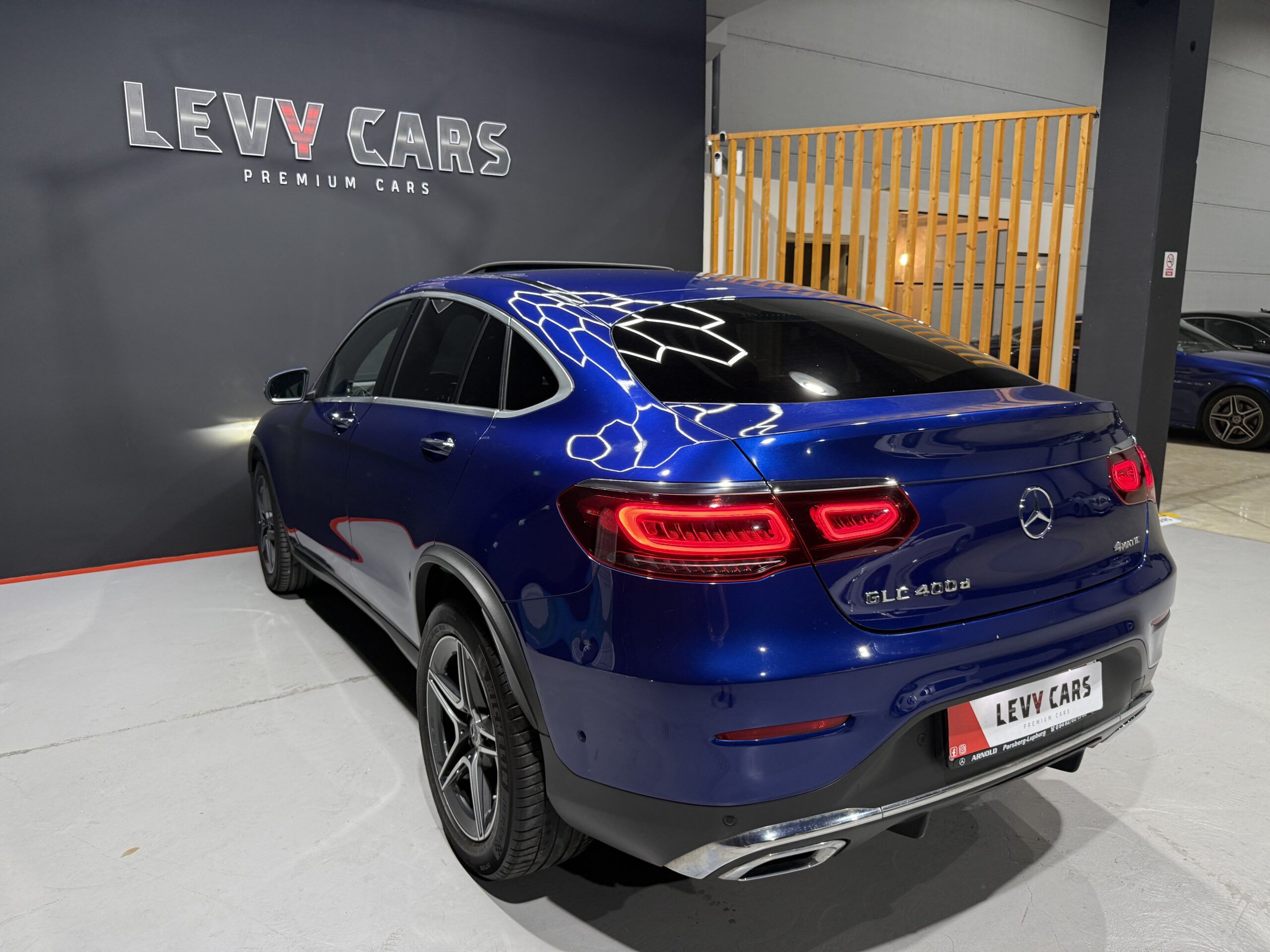 
								MERCEDES-BENZ GLC 300 d Coupé 4MATIC full									