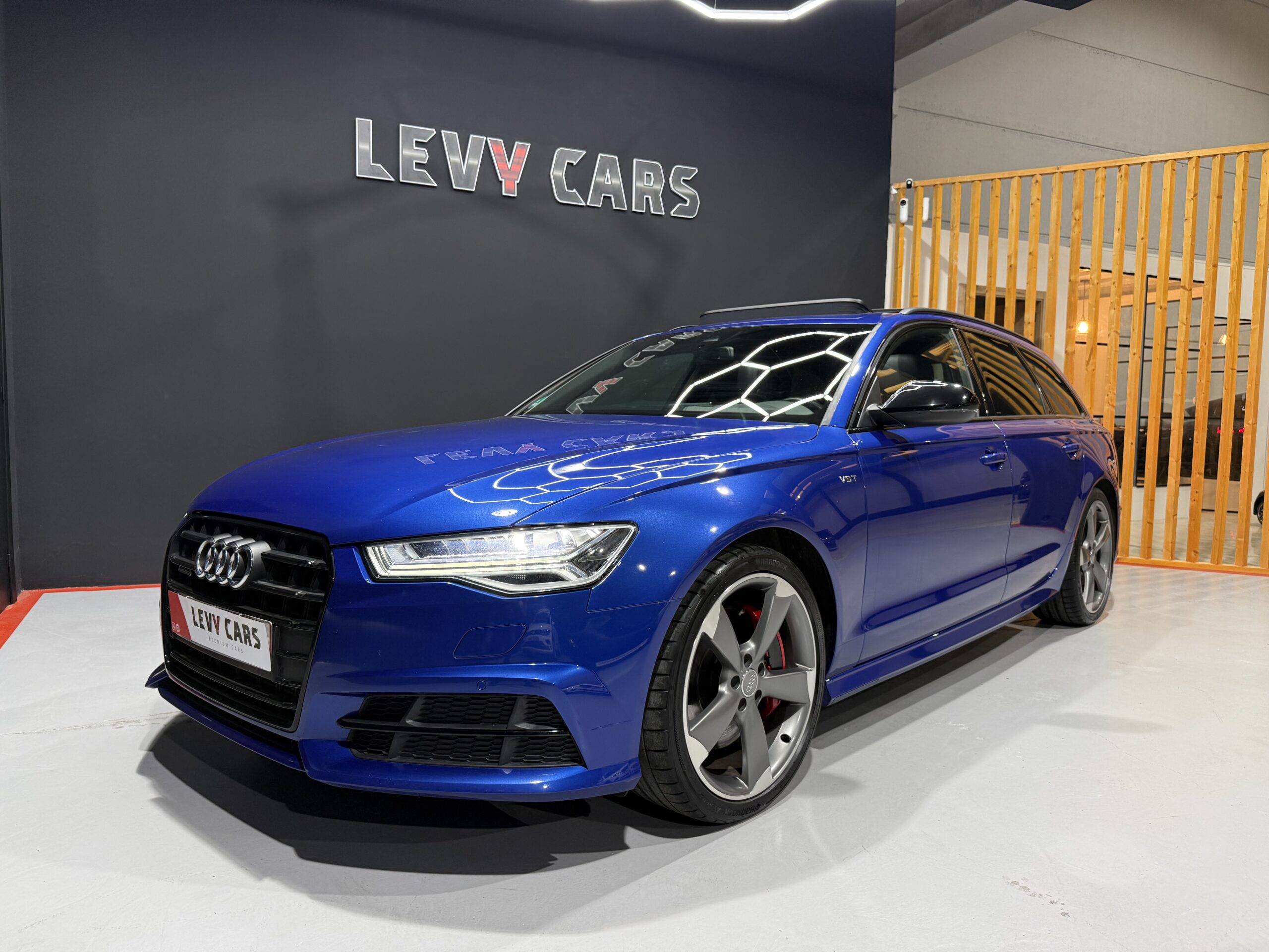 
								AUDI A6 Competition 3.0 TDI quattro tiptro Avant full									