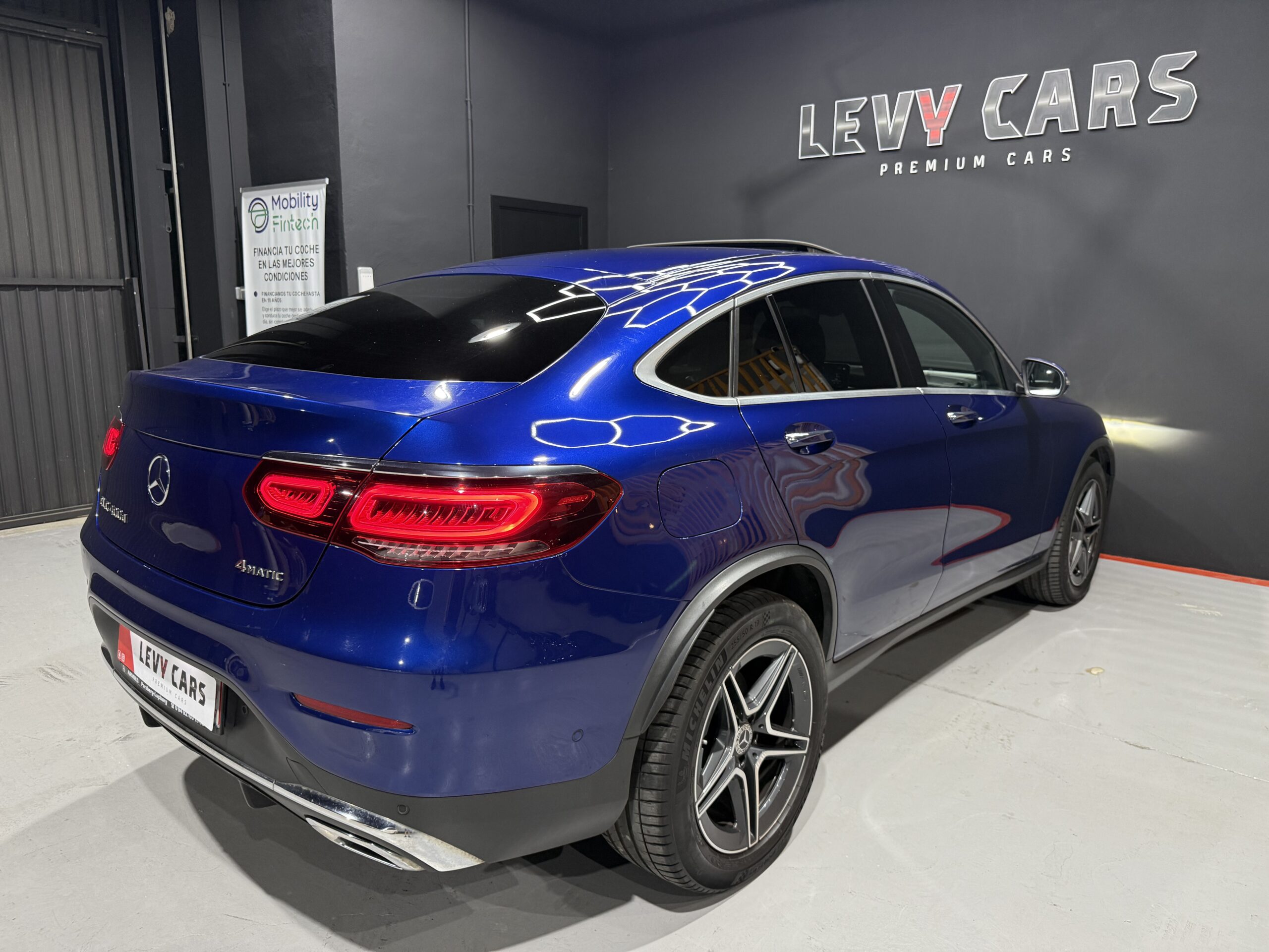 
								MERCEDES-BENZ GLC 300 d Coupé 4MATIC full									