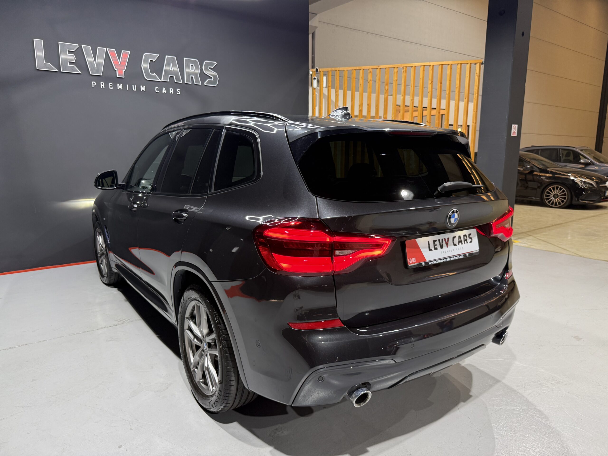 
								BMW X3 xDrive30d full									
