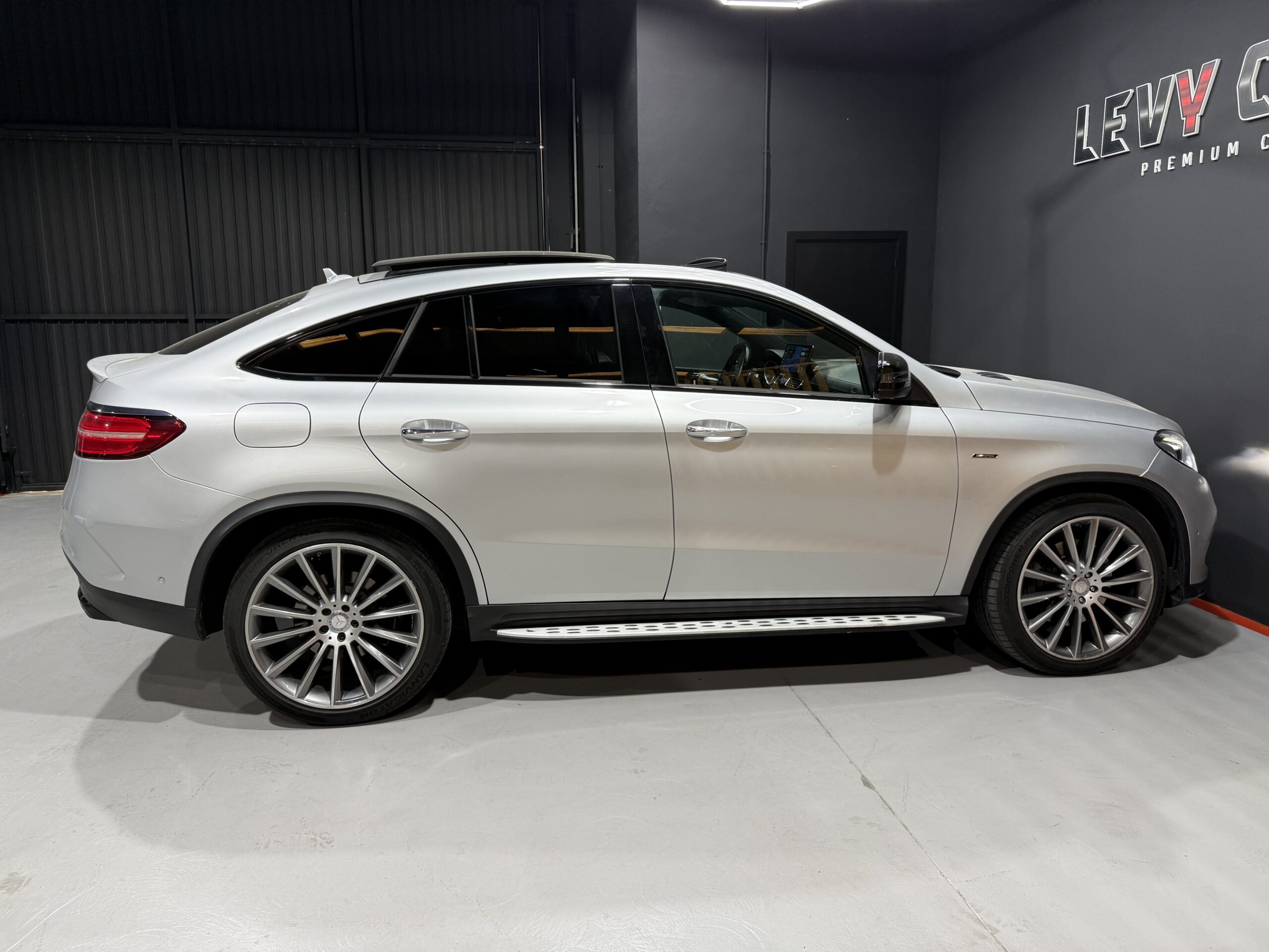 
								MERCEDES-BENZ Clase GLE Coupé 450 AMG 4MATIC full									