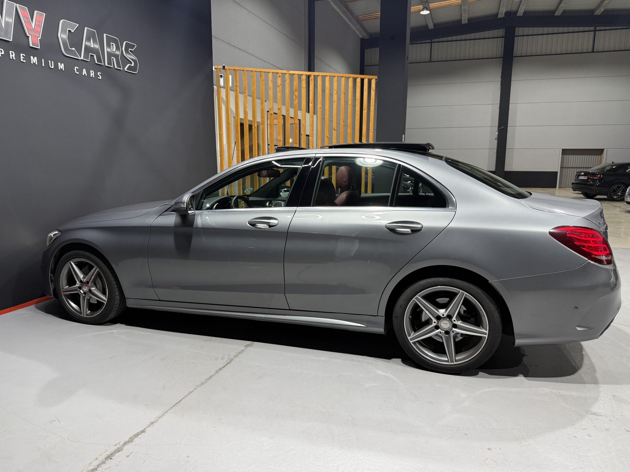 
								MERCEDES-BENZ Clase C C 220 d Sportive AMG full									