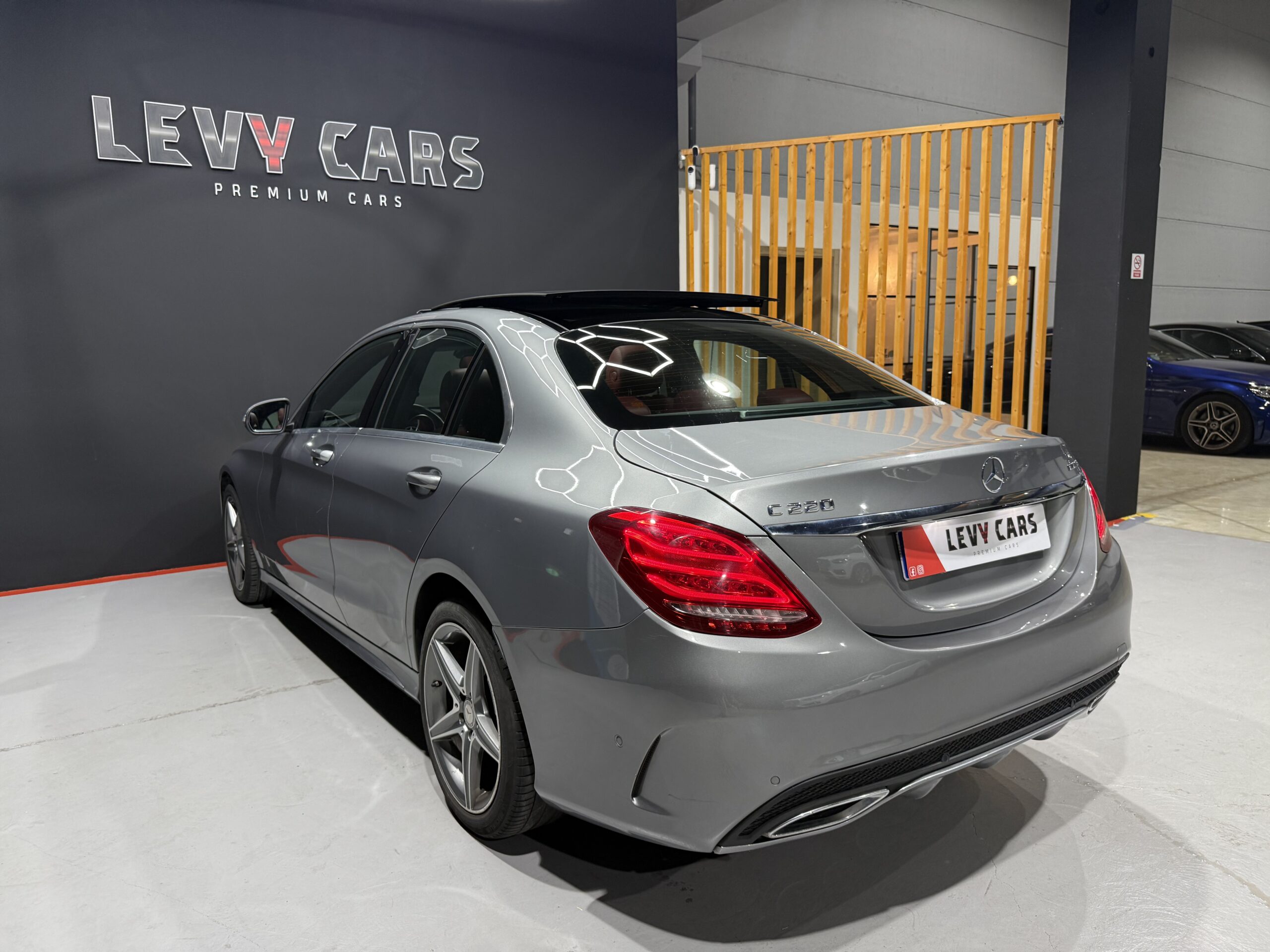 
								MERCEDES-BENZ Clase C C 220 d Sportive AMG full									