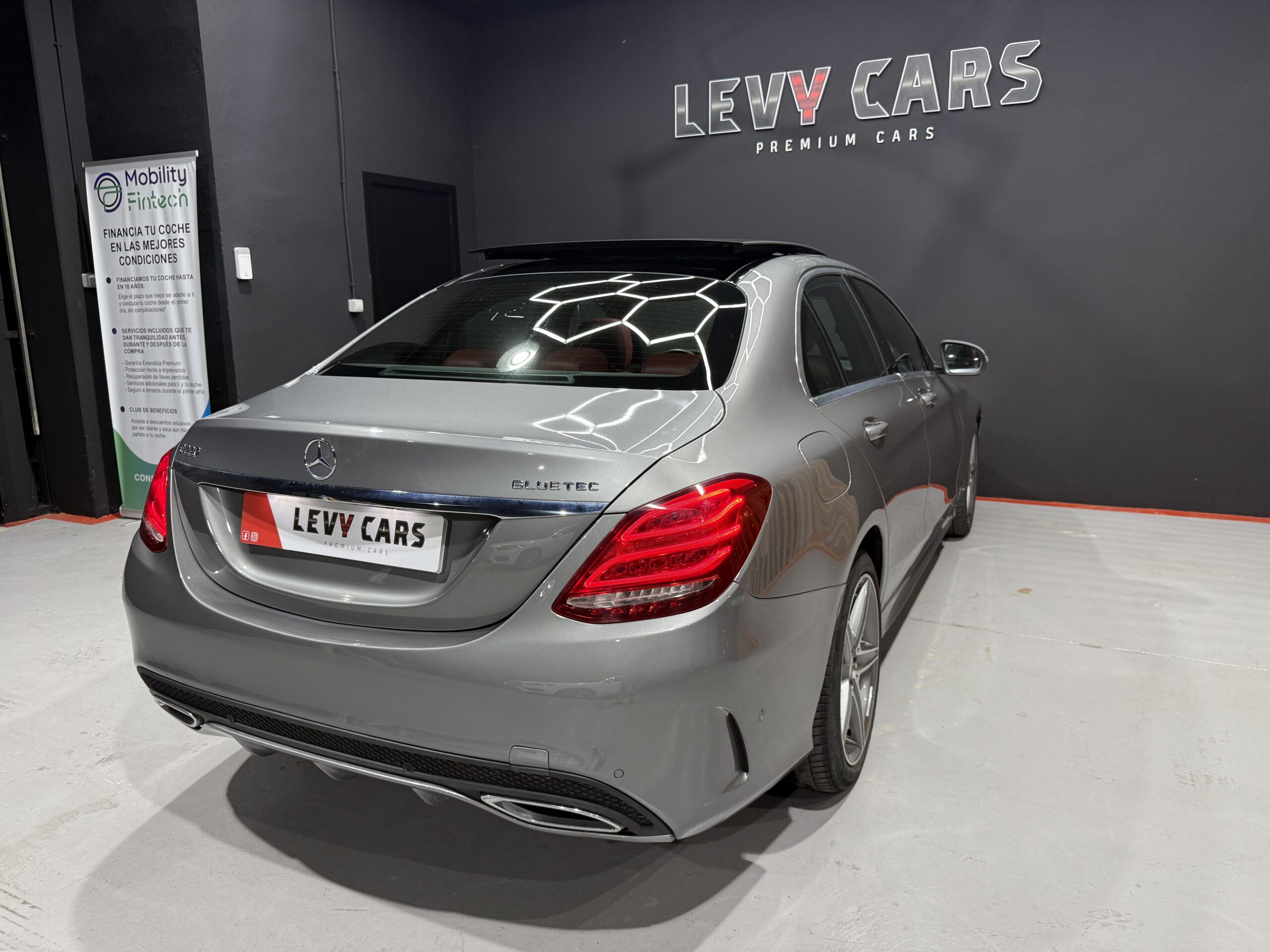 
								MERCEDES-BENZ Clase C C 220 d Sportive AMG full									