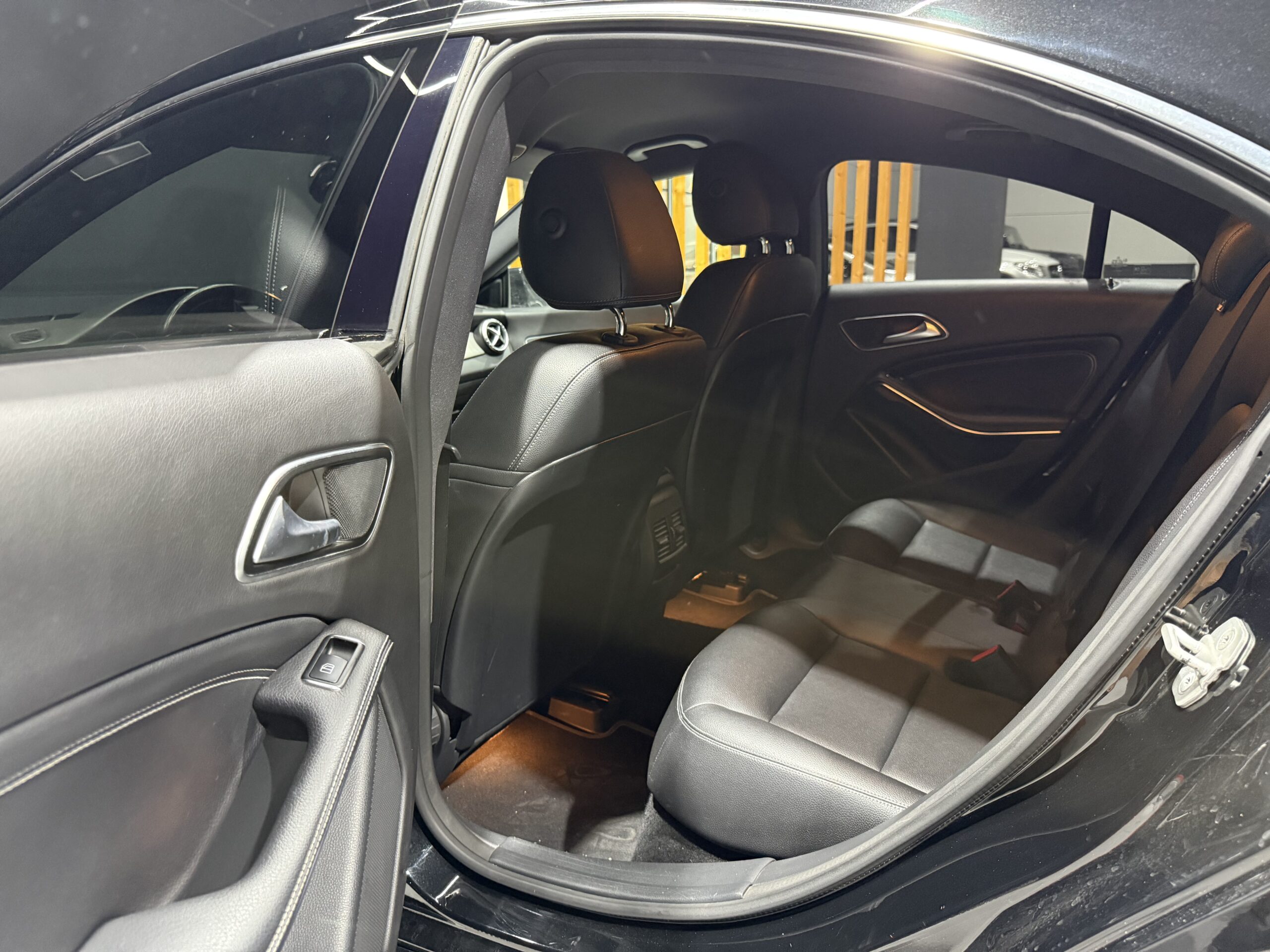 
								MERCEDES-BENZ Clase CLA 200 d full									