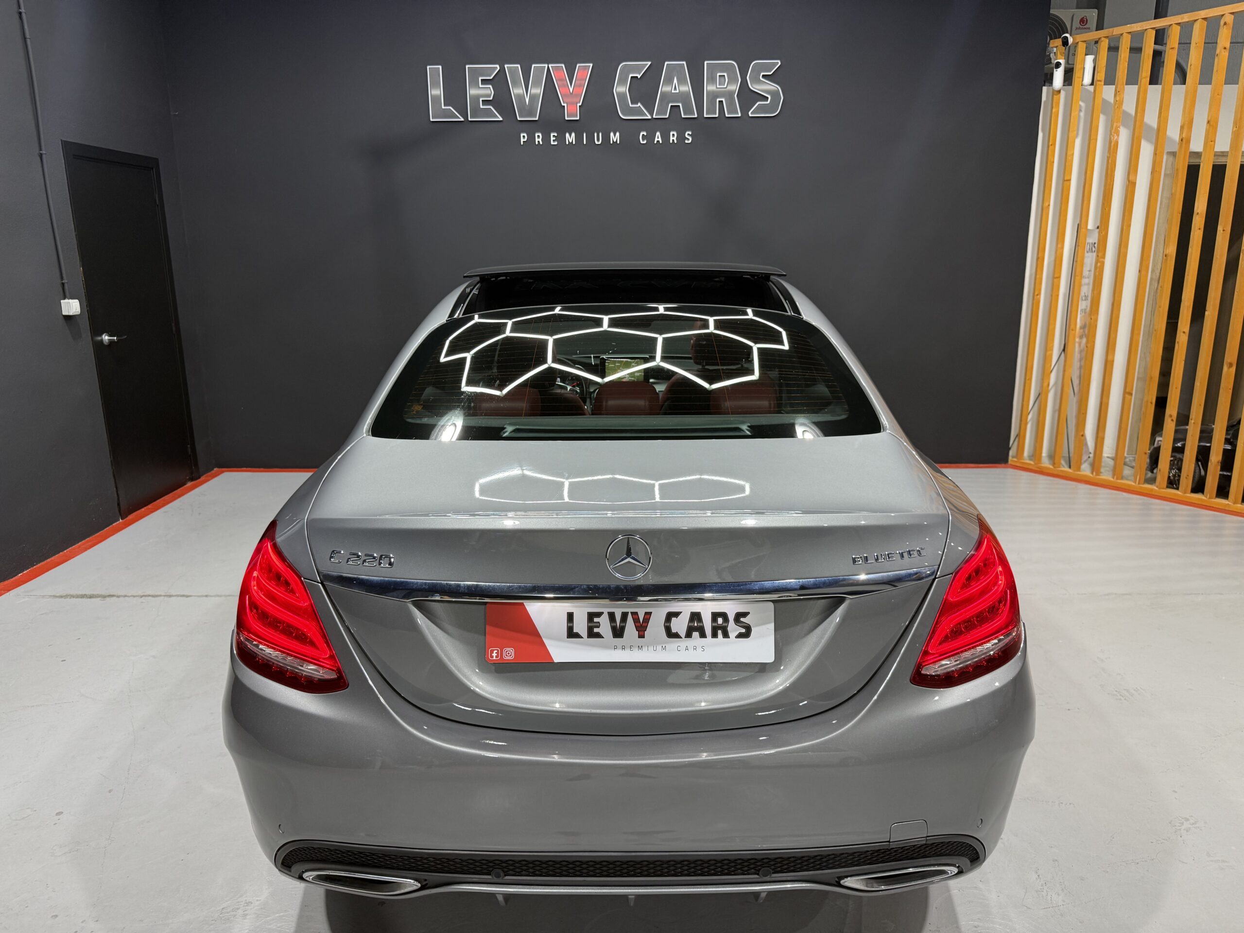 
								MERCEDES-BENZ Clase C C 220 d Sportive AMG full									