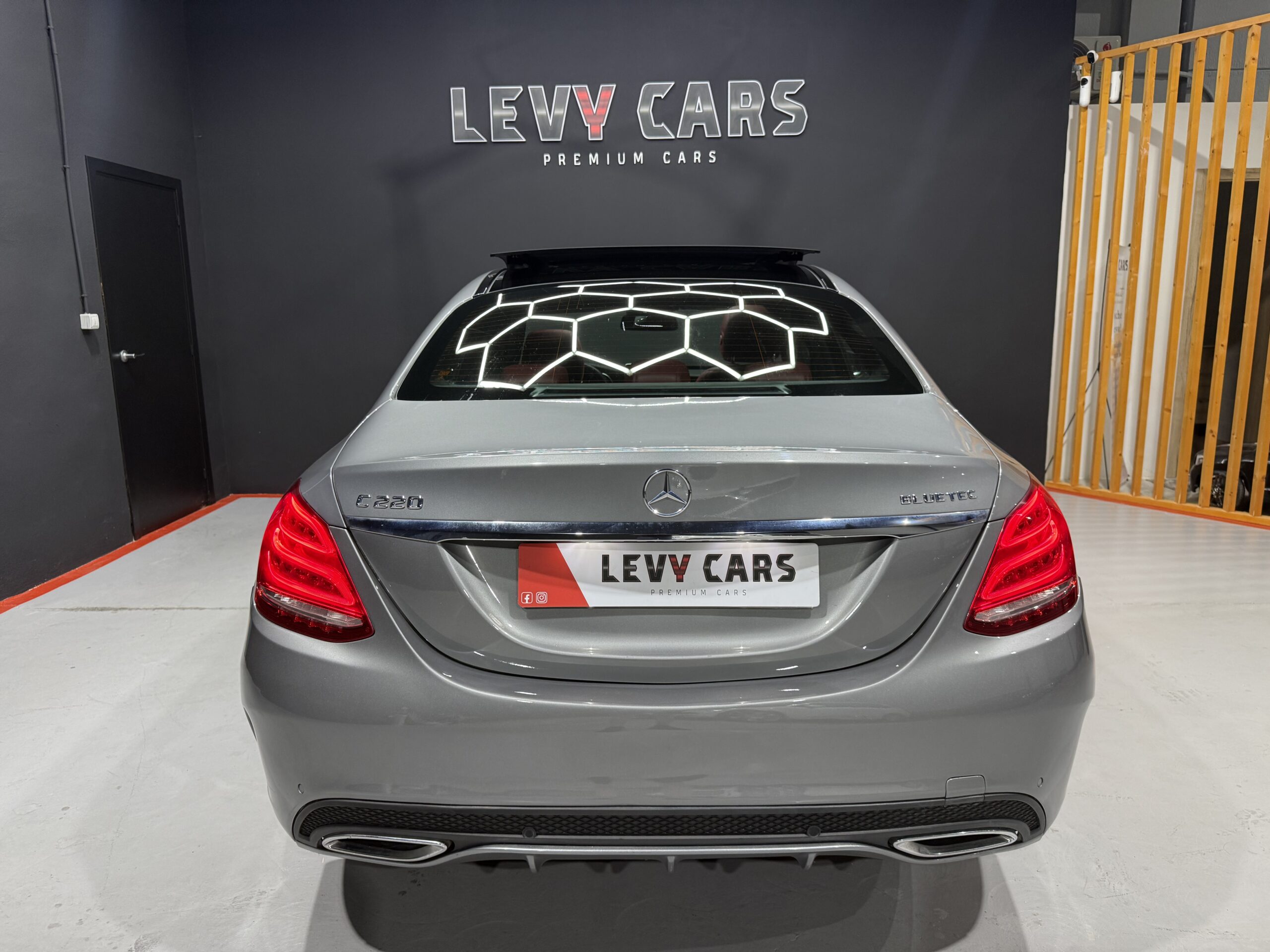 
								MERCEDES-BENZ Clase C C 220 d Sportive AMG full									
