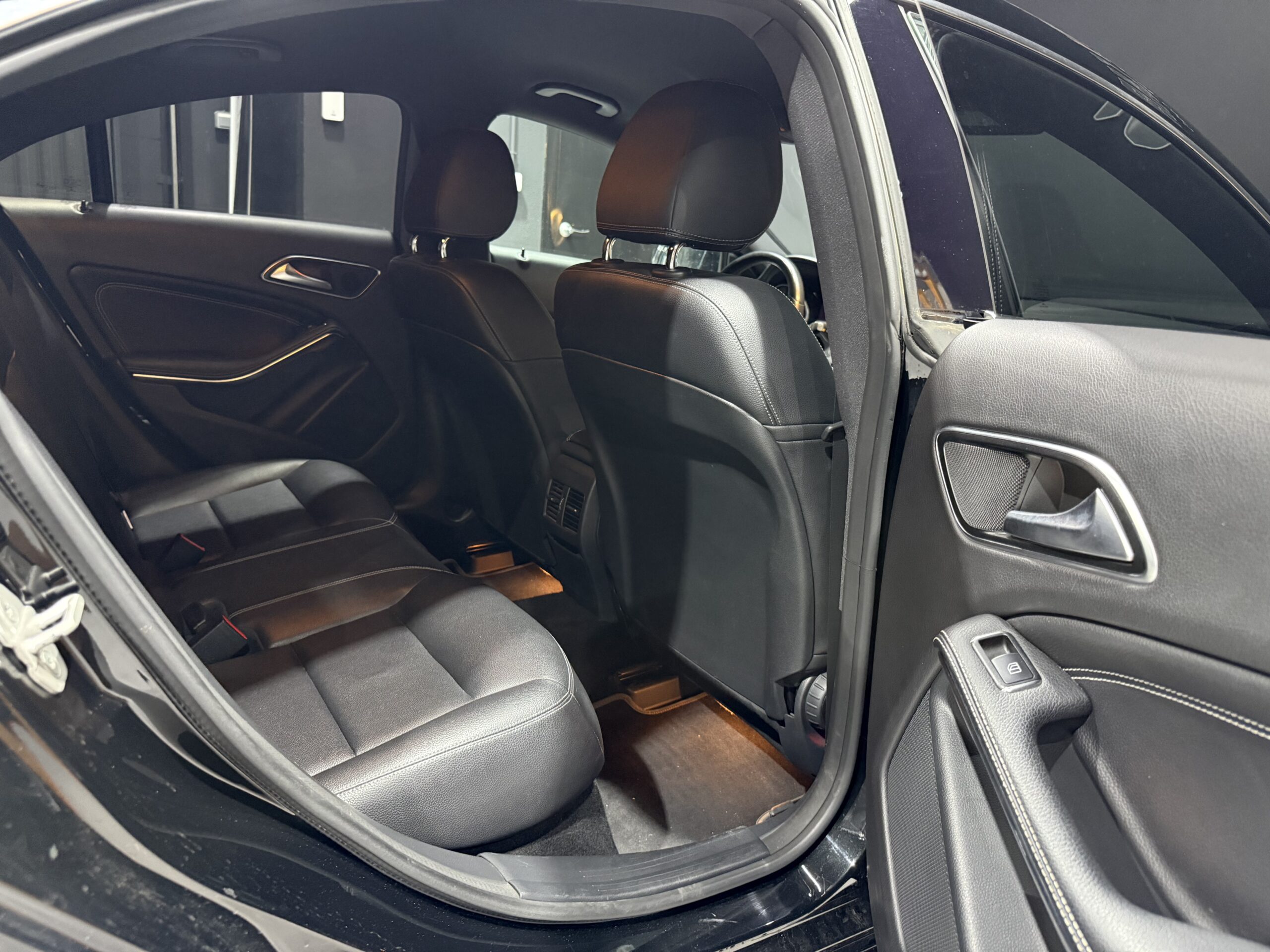 
								MERCEDES-BENZ Clase CLA 200 d full									