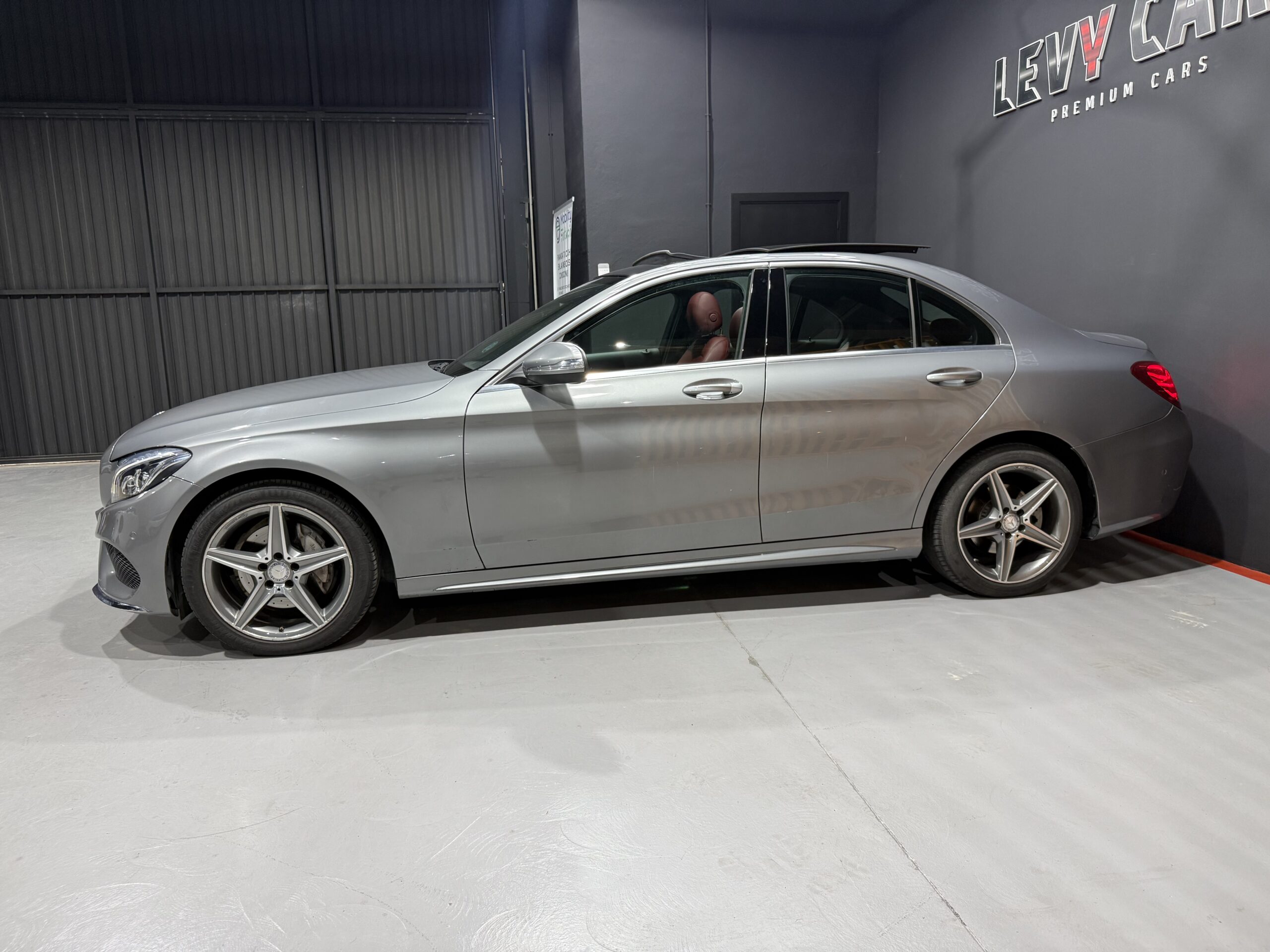 
								MERCEDES-BENZ Clase C C 220 d Sportive AMG full									