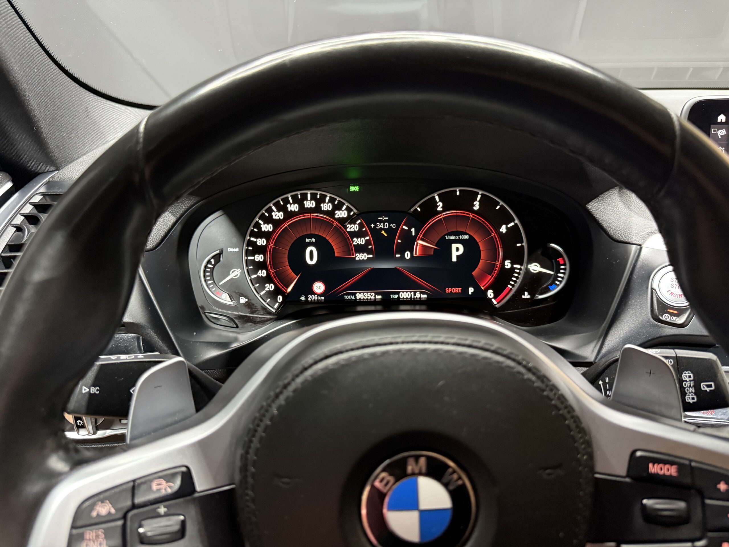 
								BMW X3 xDrive30d full									
