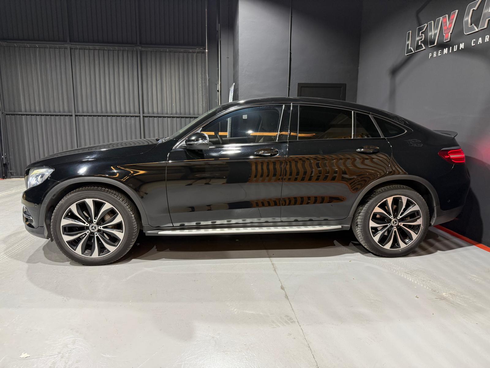 
								MERCEDES-BENZ GLC 250 d Coupé 4MATIC full									