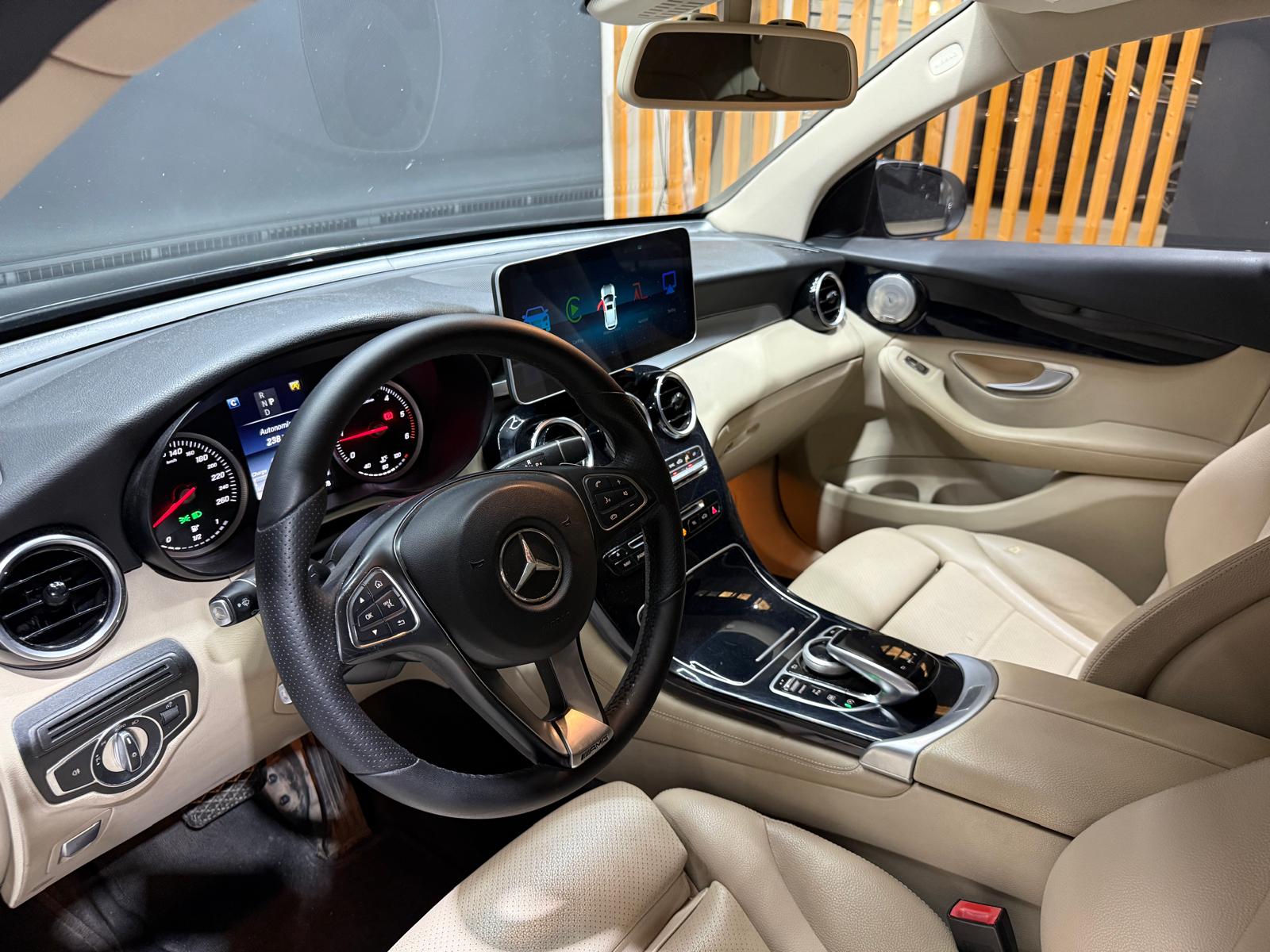 
								MERCEDES-BENZ GLC 250 d Coupé 4MATIC full									