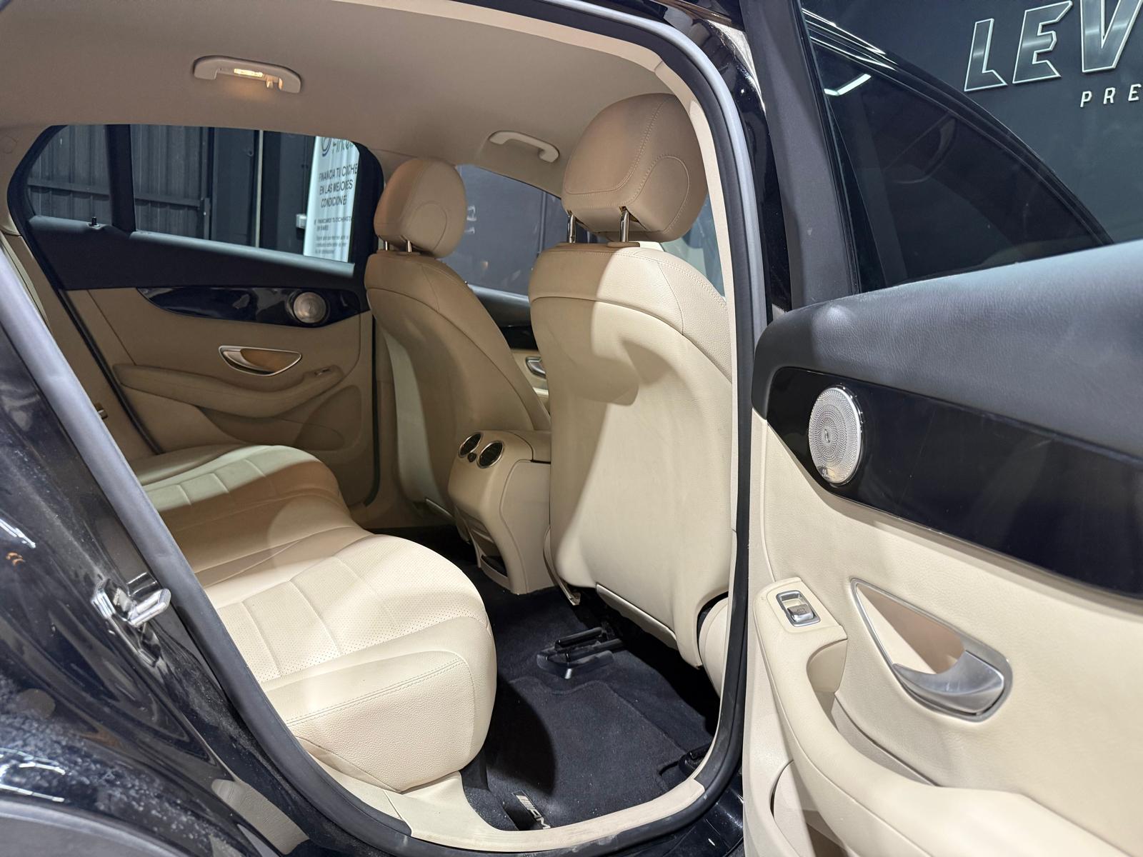 
								MERCEDES-BENZ GLC 250 d Coupé 4MATIC full									