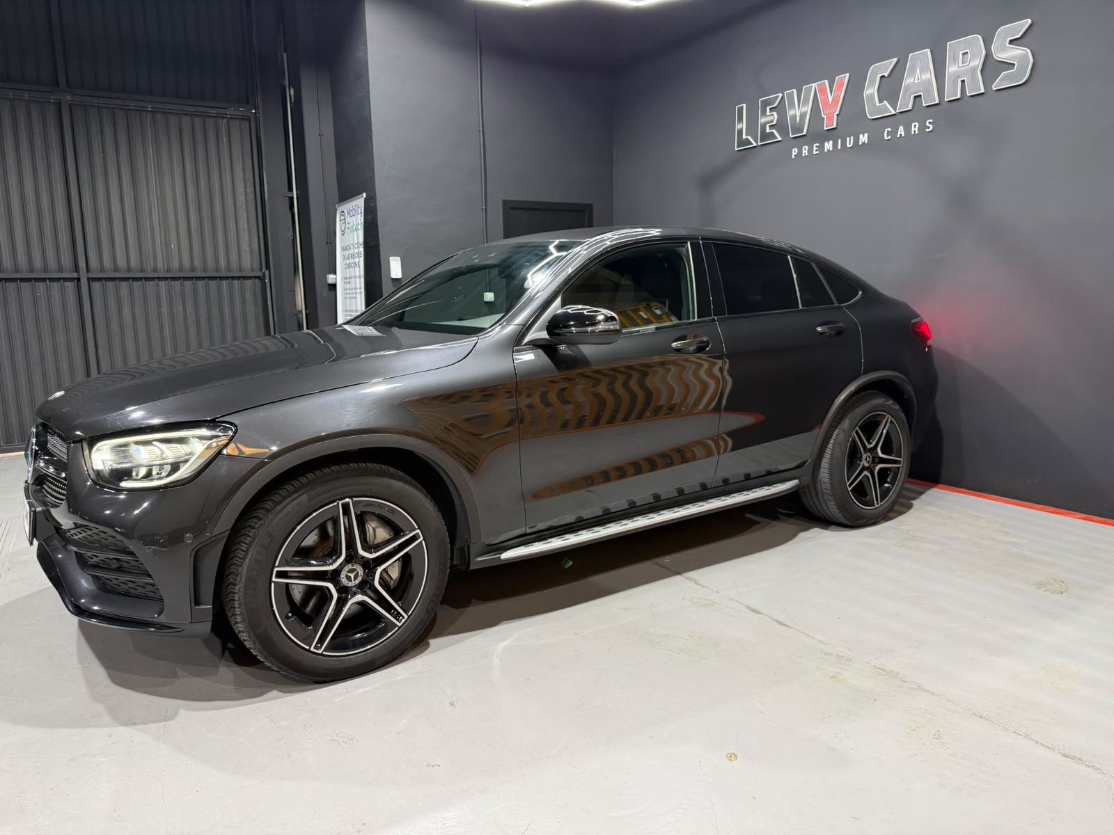 
								MERCEDES-BENZ Clase GLC COUPÉ 300 full									