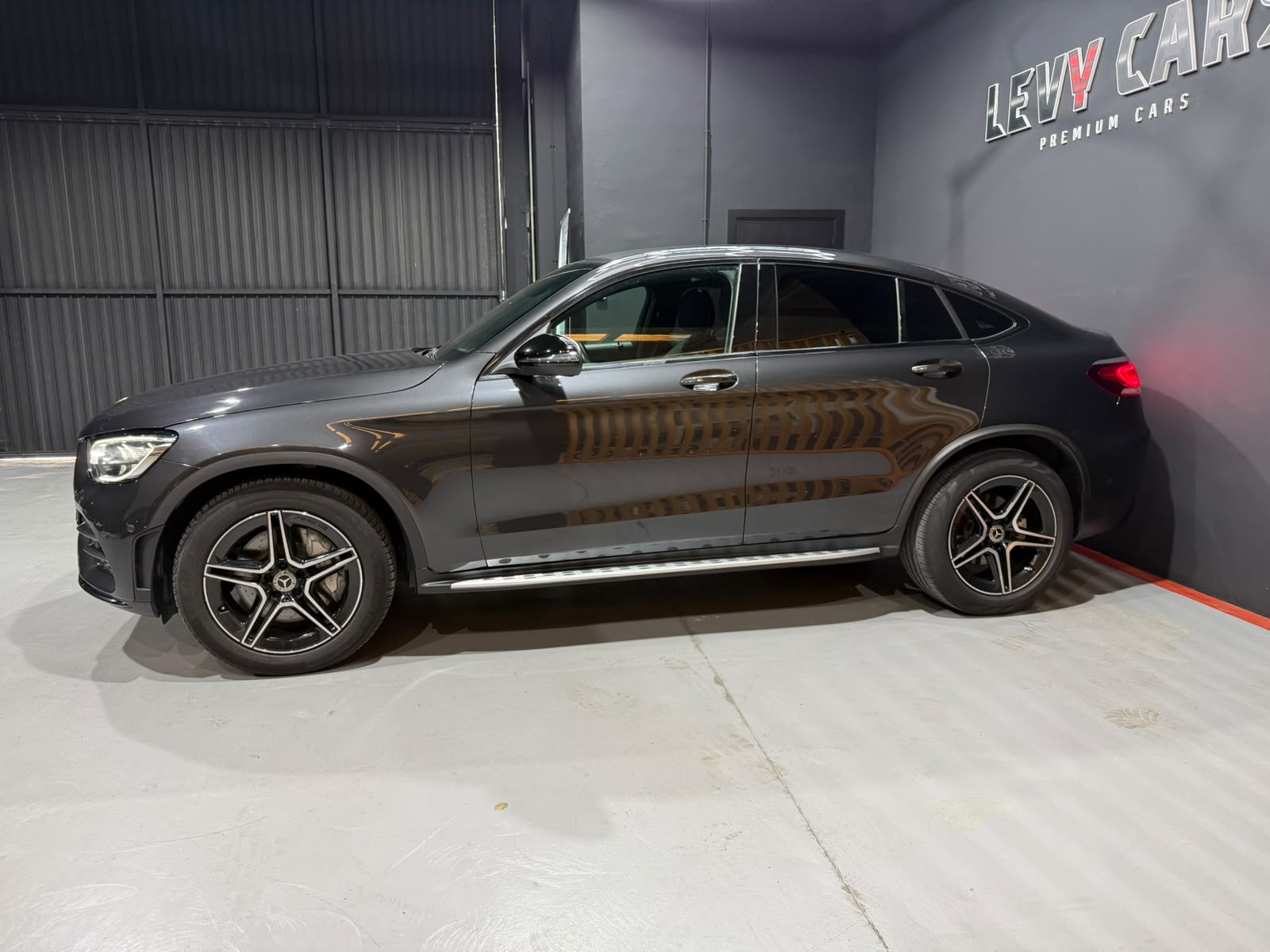 
								MERCEDES-BENZ Clase GLC COUPÉ 300 full									