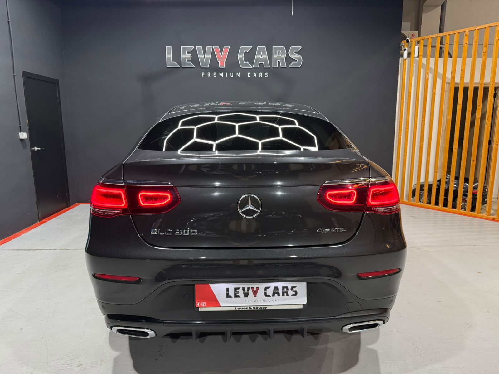 
								MERCEDES-BENZ Clase GLC COUPÉ 300 full									