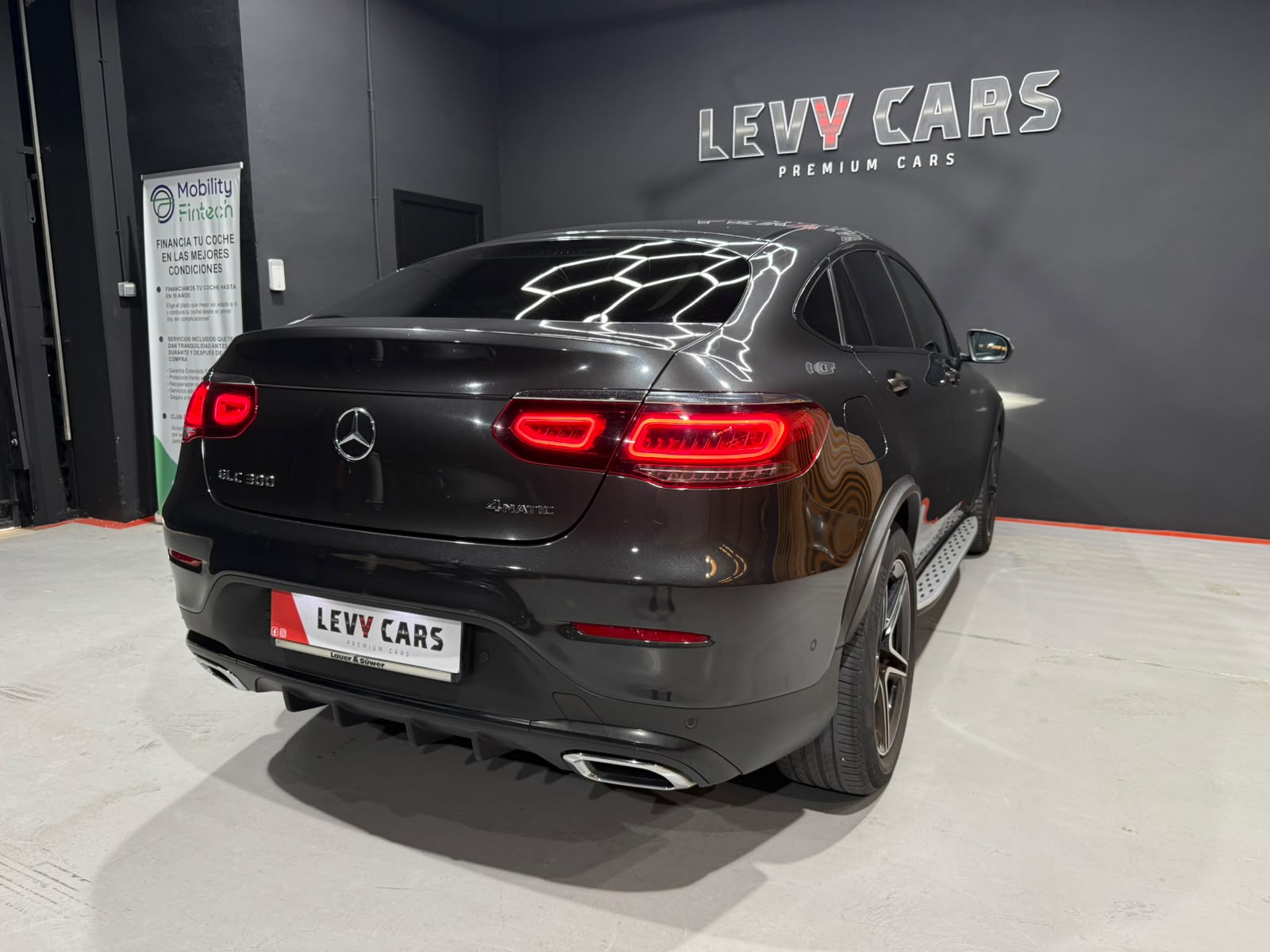 
								MERCEDES-BENZ Clase GLC COUPÉ 300 full									