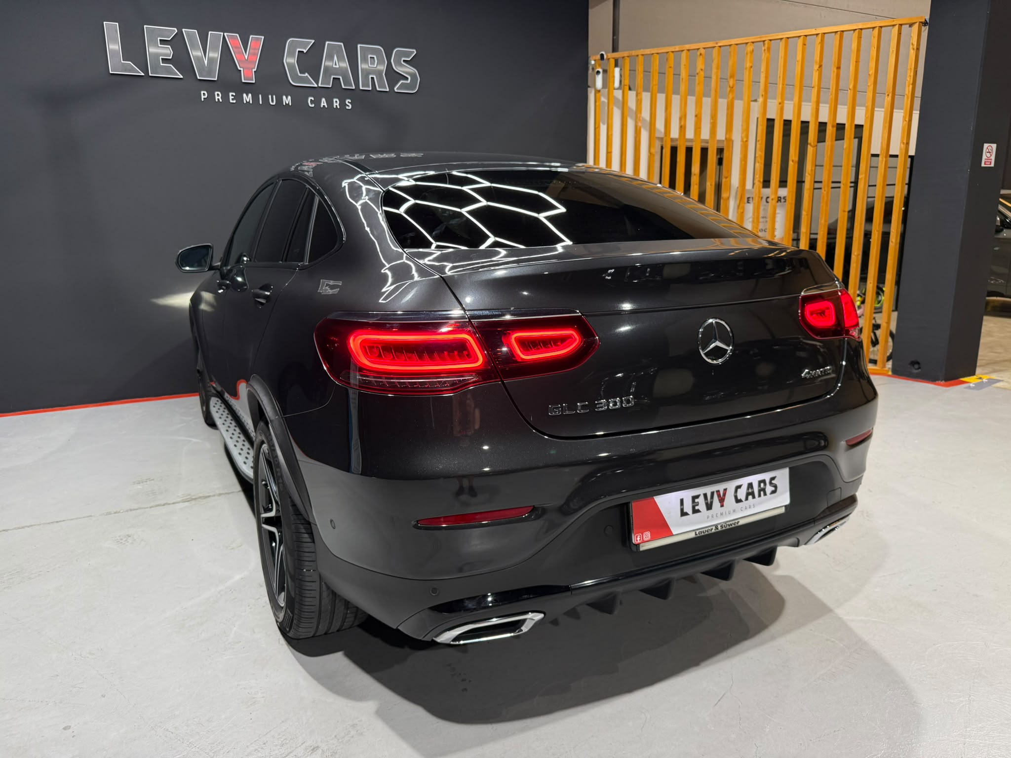 
								MERCEDES-BENZ Clase GLC COUPÉ 300 full									