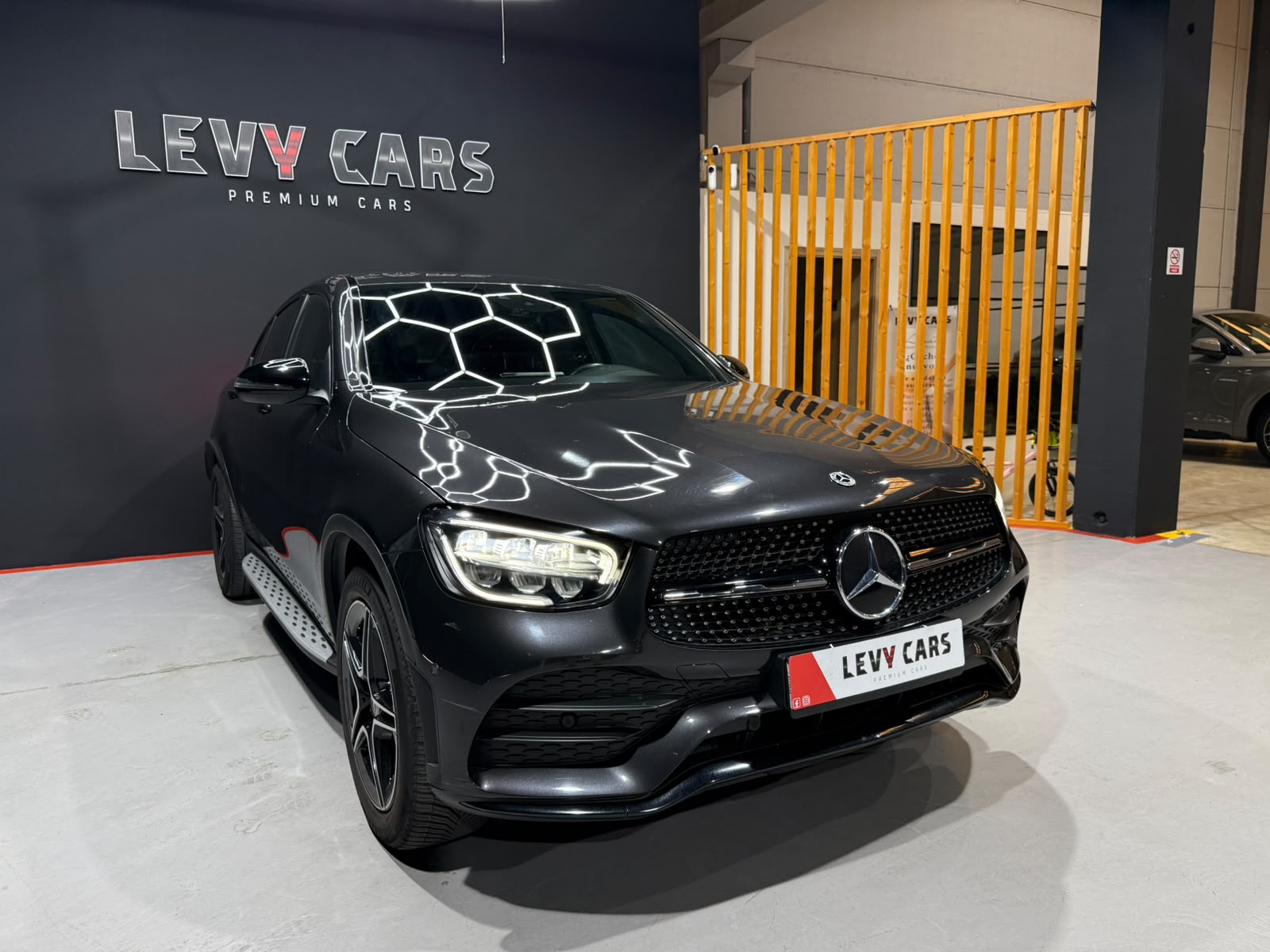 
								MERCEDES-BENZ Clase GLC COUPÉ 300 full									