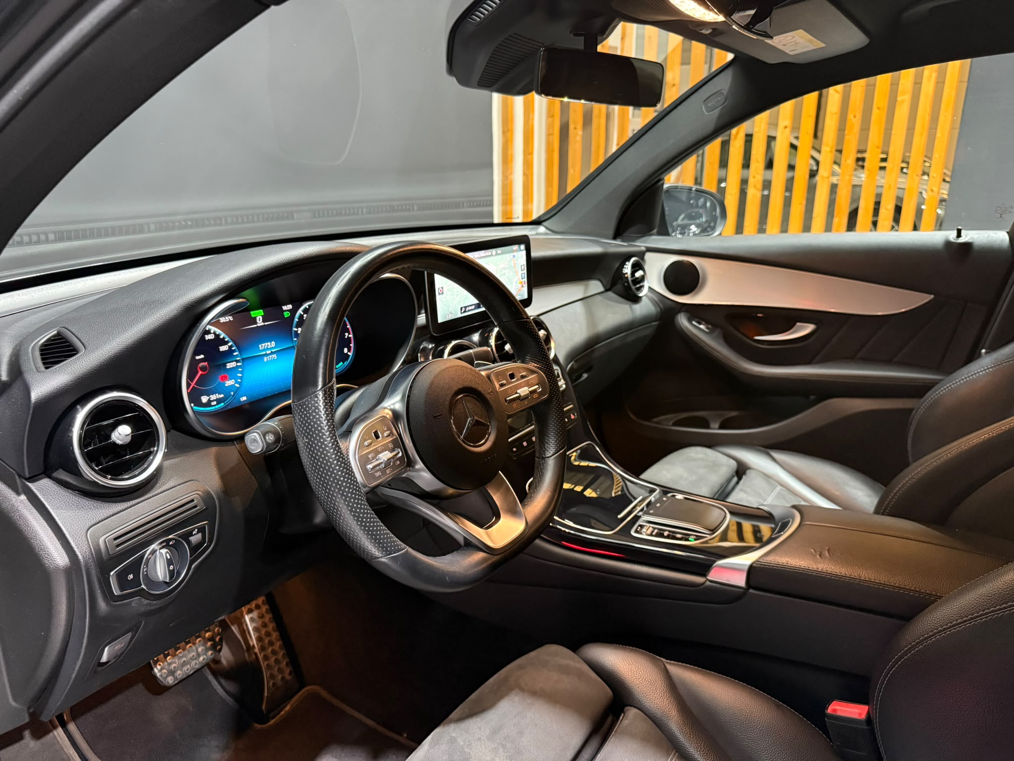 
								MERCEDES-BENZ Clase GLC COUPÉ 300 full									