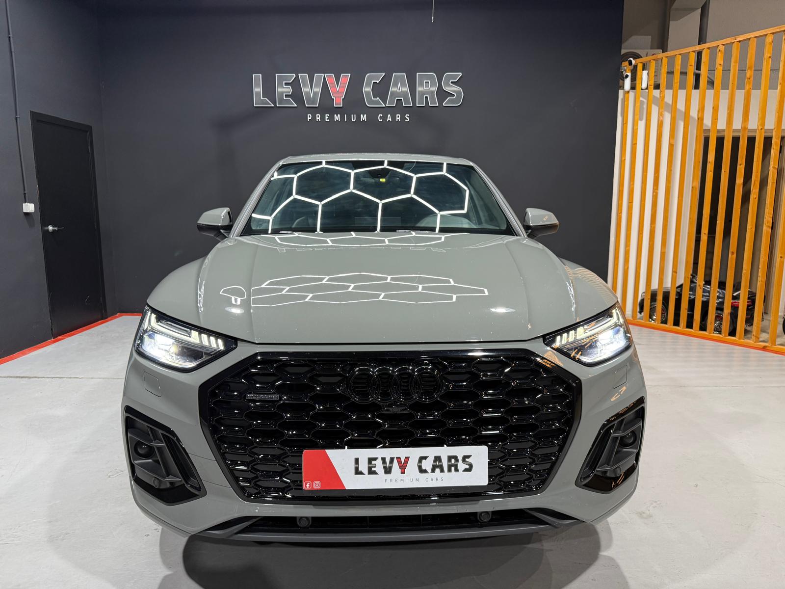 
								AUDI Q5 SPORTBACK 40 TDI full									