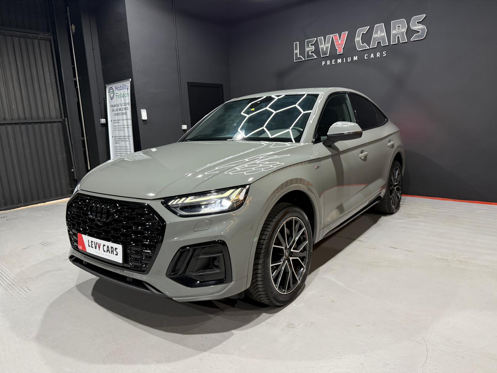 
								AUDI Q5 SPORTBACK 40 TDI full									