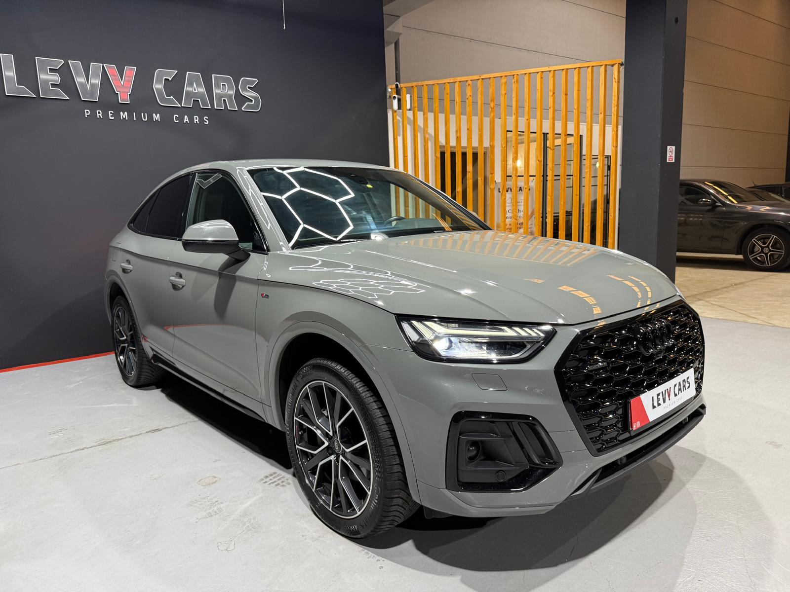 
								AUDI Q5 SPORTBACK 40 TDI full									