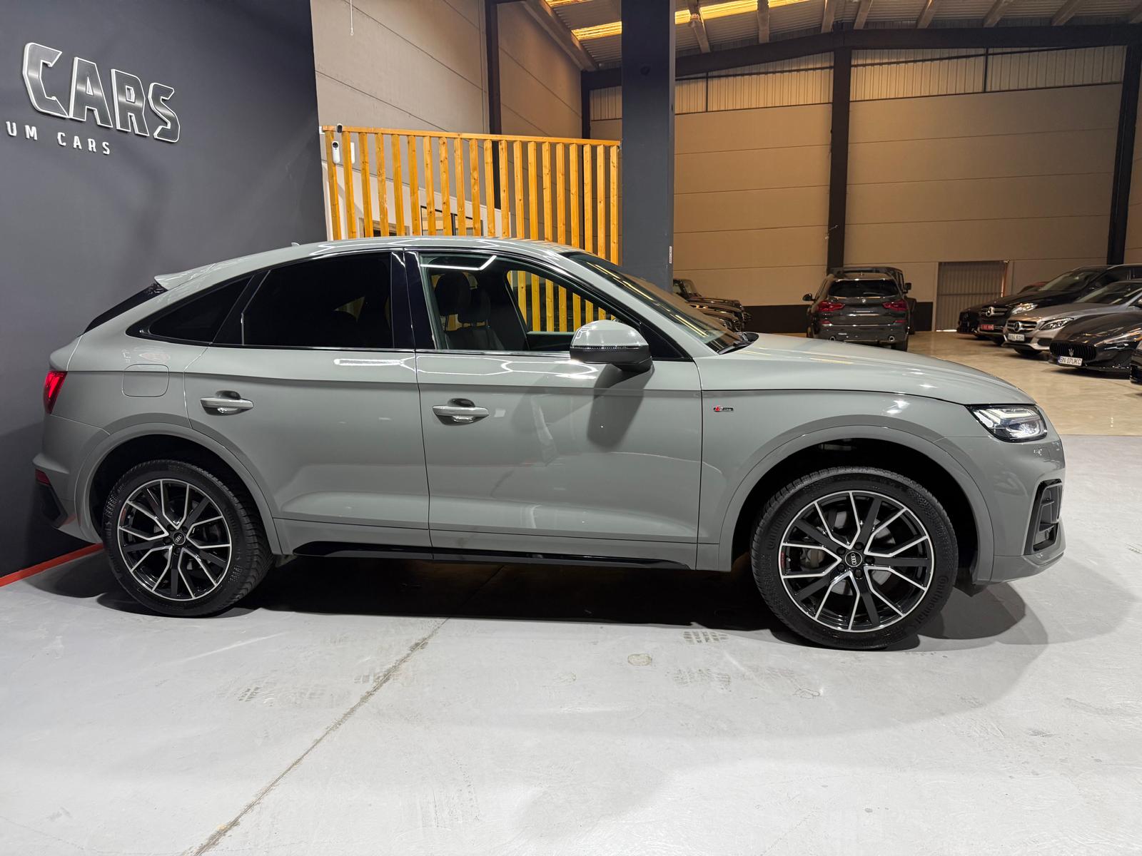 
								AUDI Q5 SPORTBACK 40 TDI full									