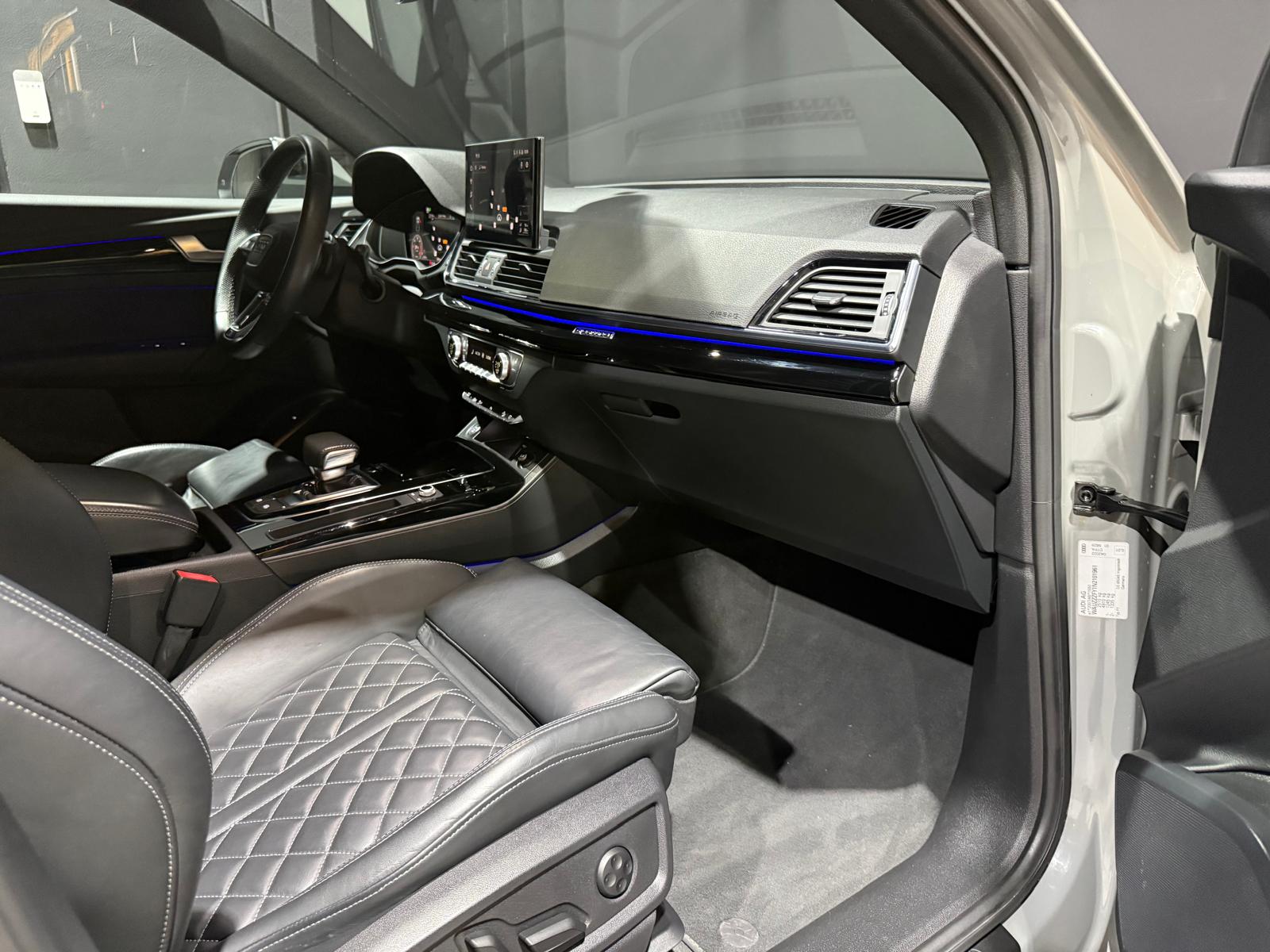 
								AUDI Q5 SPORTBACK 40 TDI full									